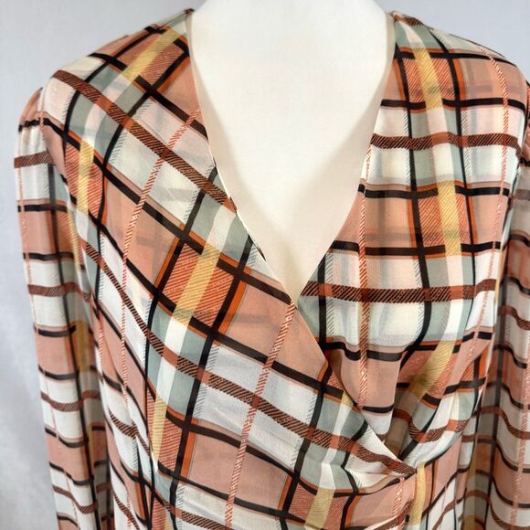 CAbi whist blouse in pastel painted plaid size medium - Picture 7 of 12